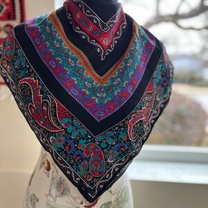 Elegant Multicolor Paisley Scarf Elaine gold